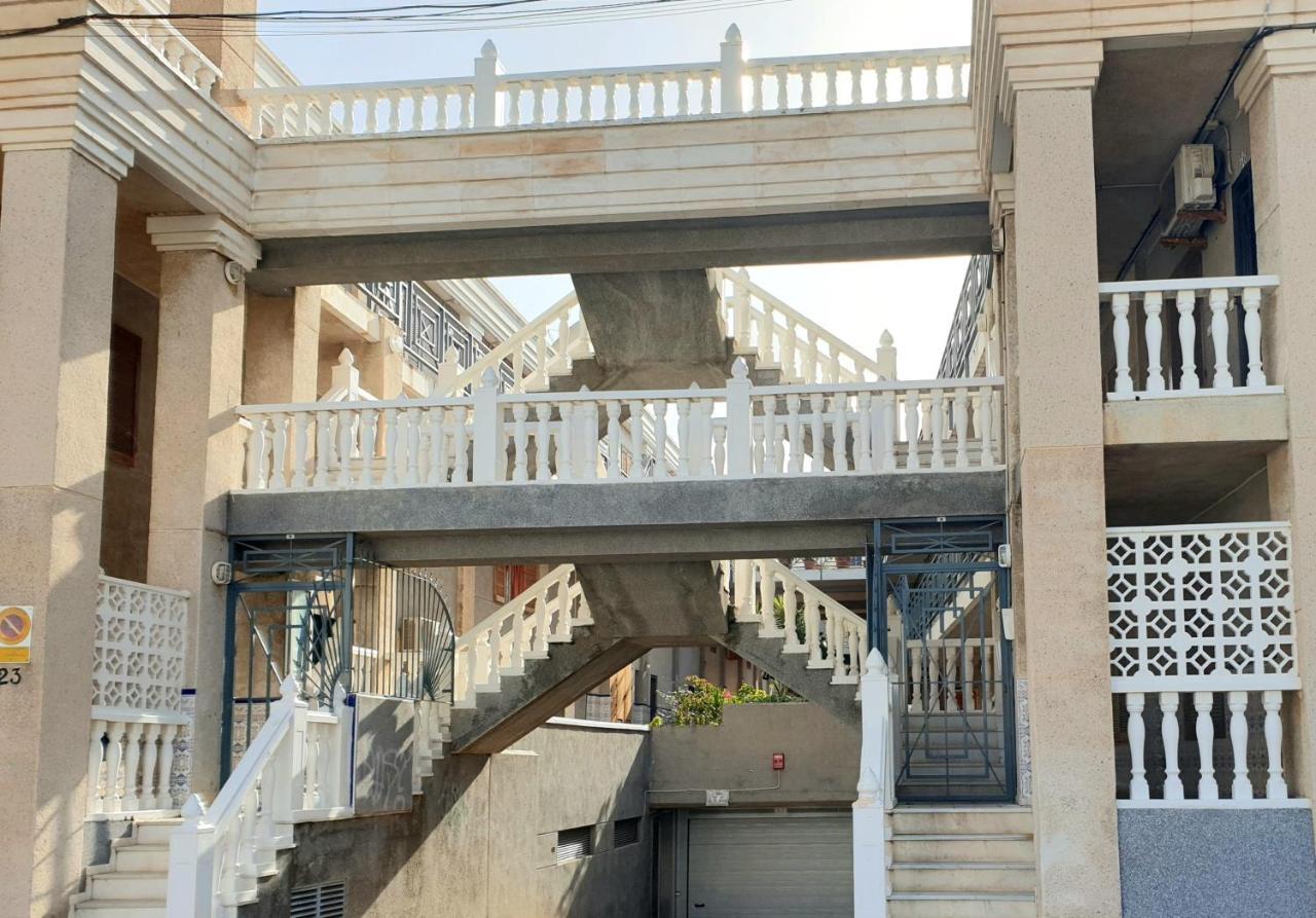 Penthouse Residencial Virginia Apartment ตอร์เรเวียคา ภายนอก รูปภาพ
